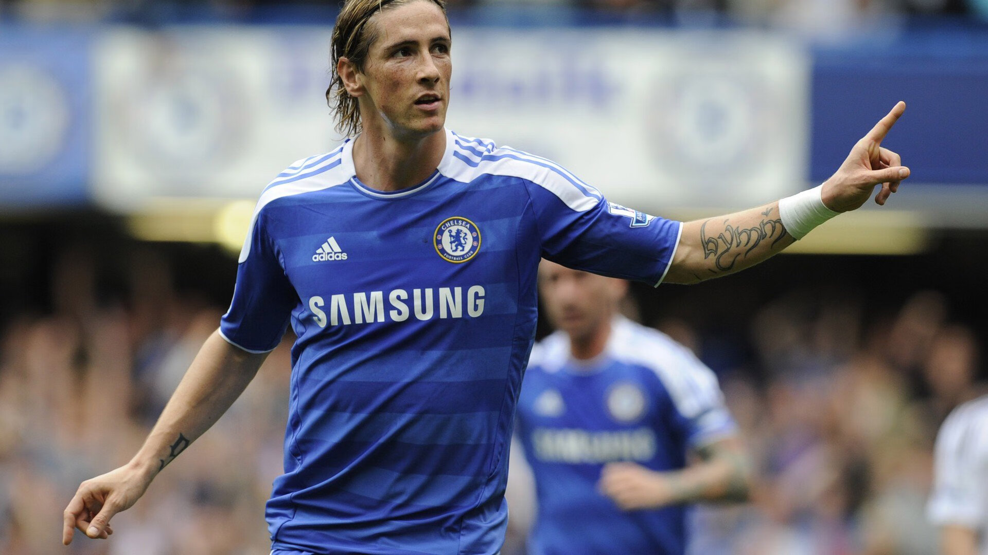 足球志愿者服务队伍不断壮大,为青少年提供了更加温暖的运动环境